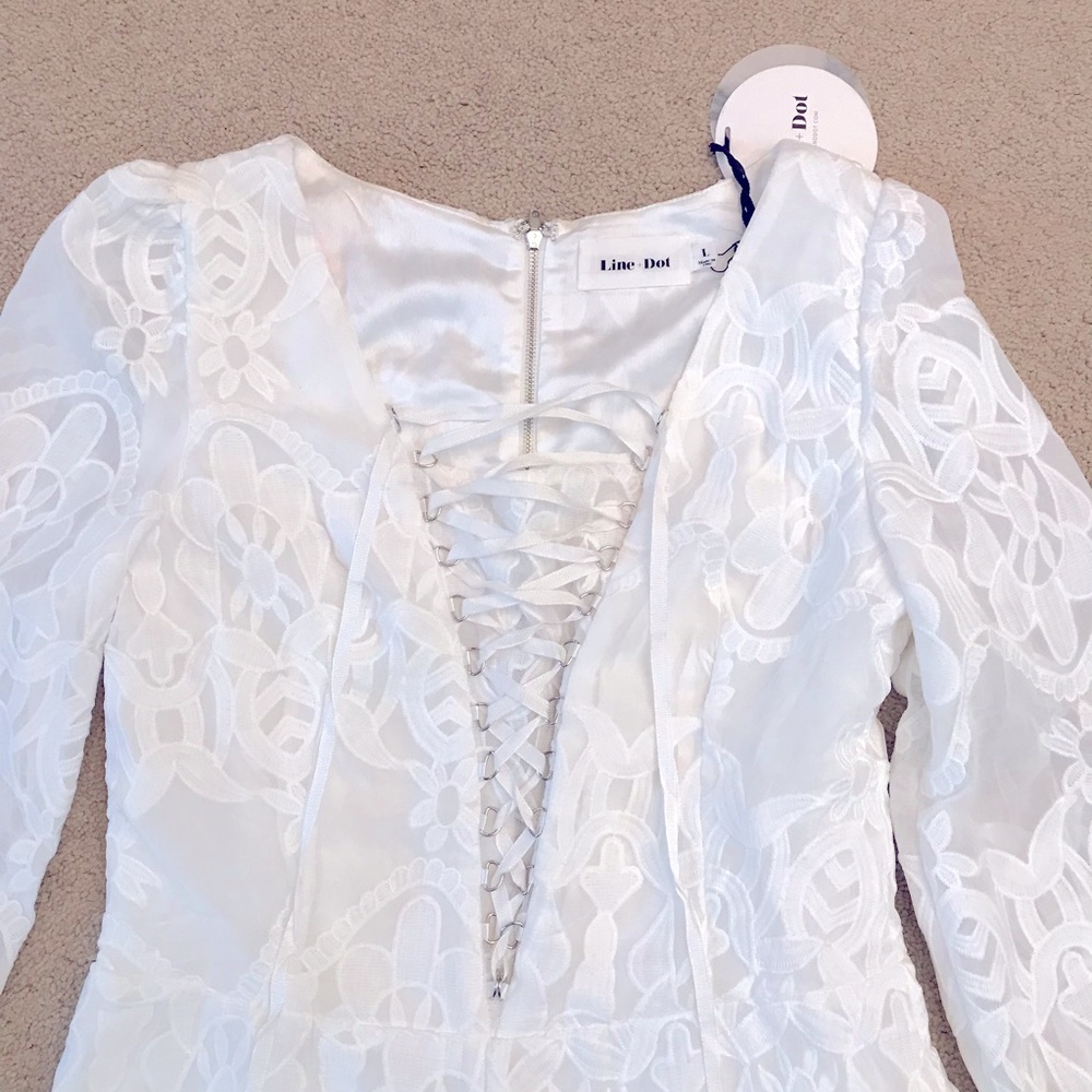 Line Dot White Floral Lace Up Romper NEW Size Large Long Sleeve Wedding Coquette - Picture 5 of 16
